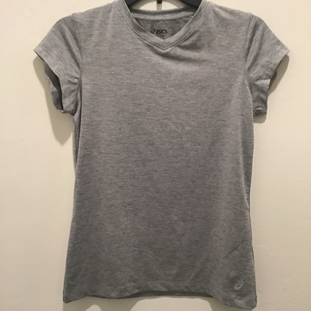 ASICS women’s vneck top, small, LNC